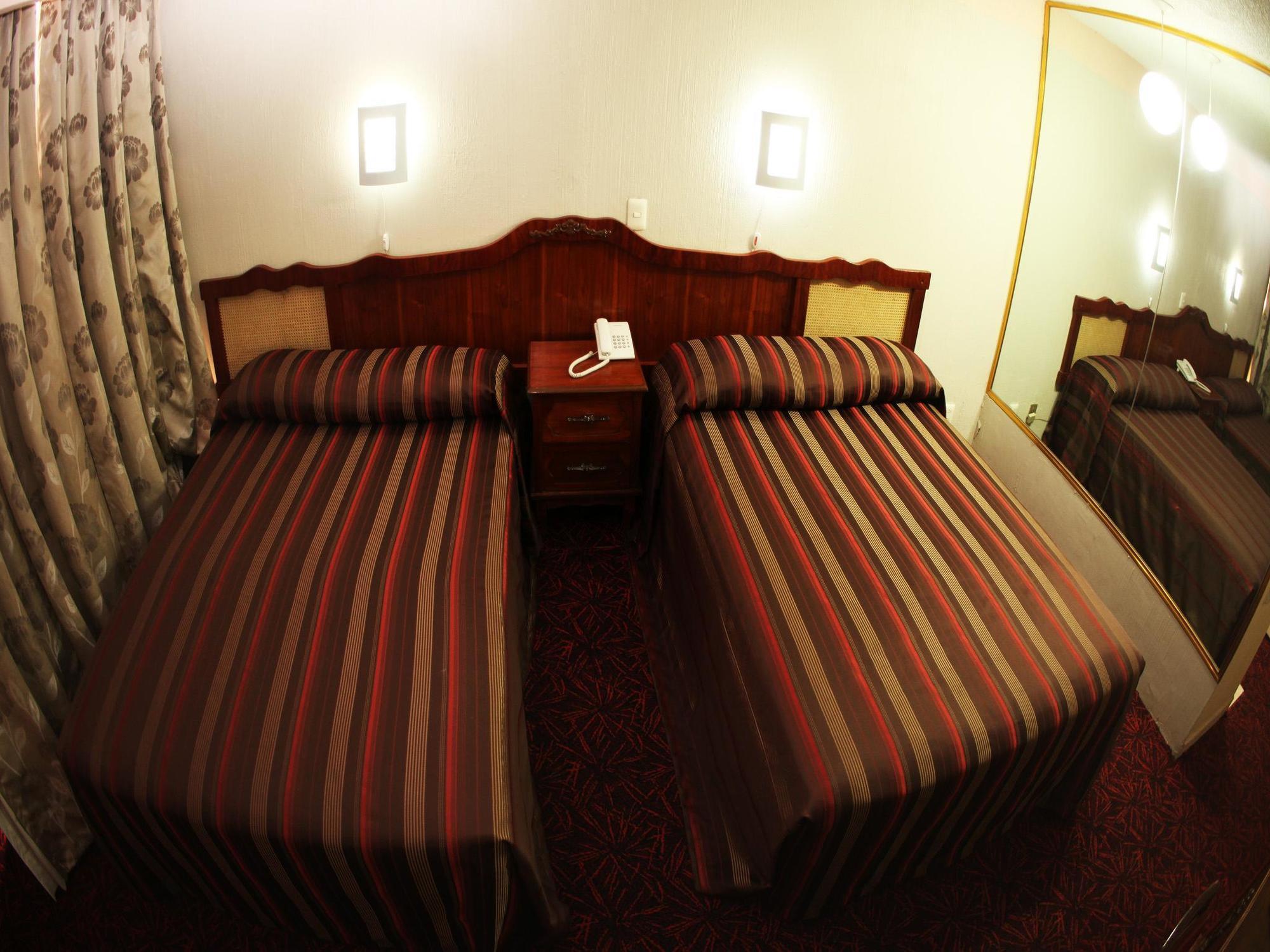 Hotel Plaza Madrid Мексико Сити Екстериор снимка